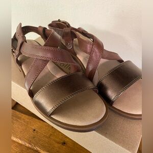 Clarks Declan Springs Comfort Leather Mahogany Brown Strappy Sandals Size 8